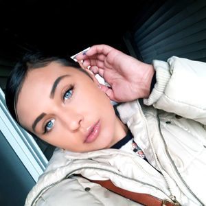 Meet your Posher, Michaela